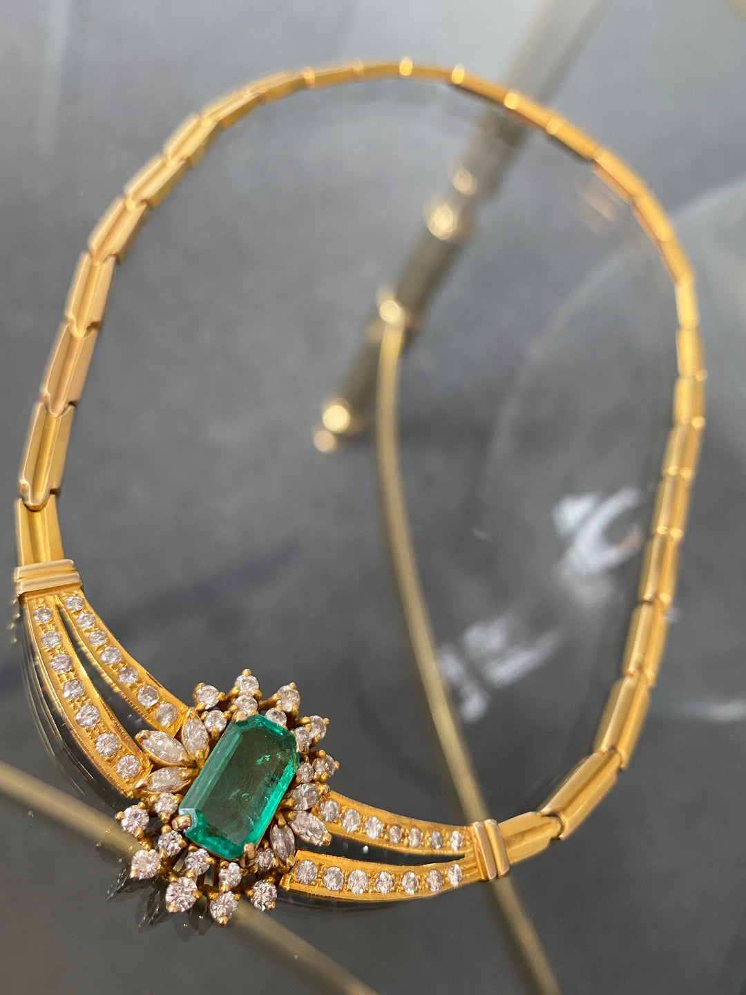 Colombian Emerald and Diamond Collar Necklace in 18K Yellow Gold 