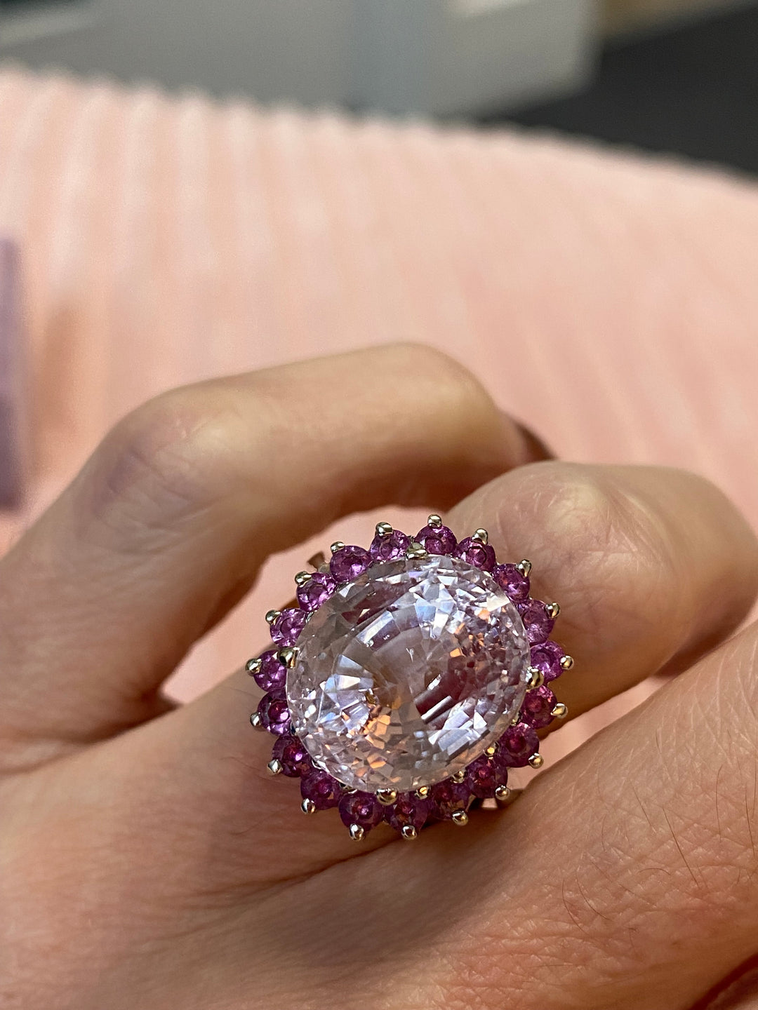 20 Carat Kunzite and Pink Sapphire Ring in 18ct White Gold