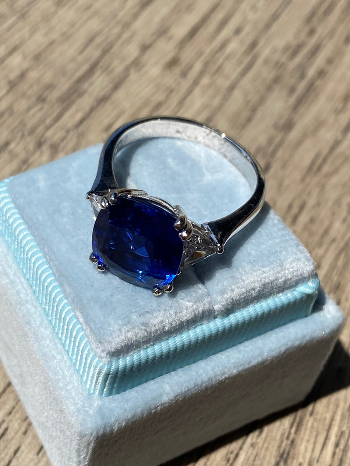 7.82 Carat GIA Certified Blue Ceylon Sapphire and Diamond Engagement Ring in Platinum
