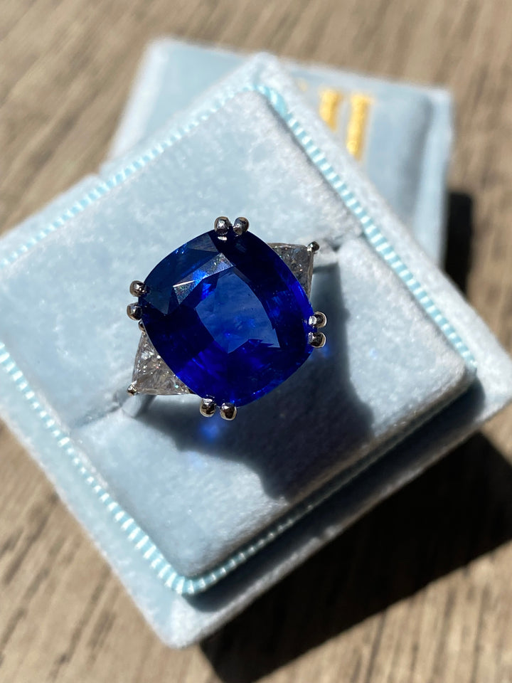7.82 Carat GIA Certified Blue Ceylon Sapphire and Diamond Engagement Ring in Platinum