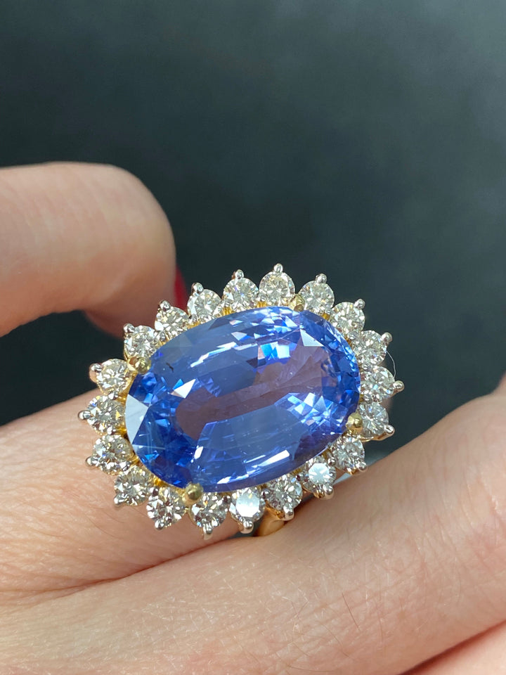 14.10 Carat Certified Unheated Blue Sapphire and Diamond Halo Engagement Ring in 18ct Yellow Gold
