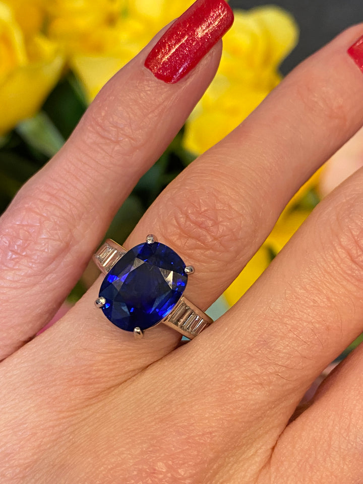 7.64 Carat Certified Blue Ceylon Sapphire and Diamond Engagement Ring in Platinum