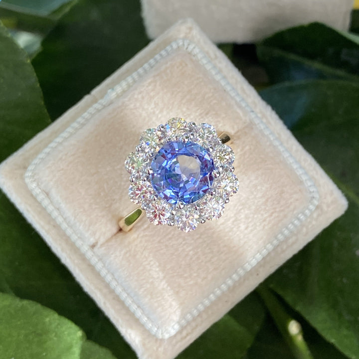 4.10 CTW Round Blue Sapphire and Diamond Halo Ring in 18ct Gold Vintage