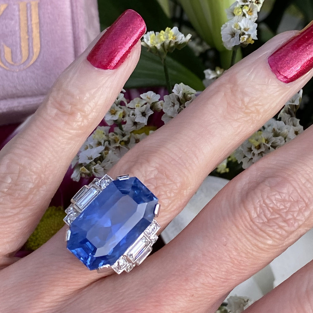 21. 36 Carat Unheated Blue Ceylon Sapphire and Diamond Art Deco Engagement Ring 