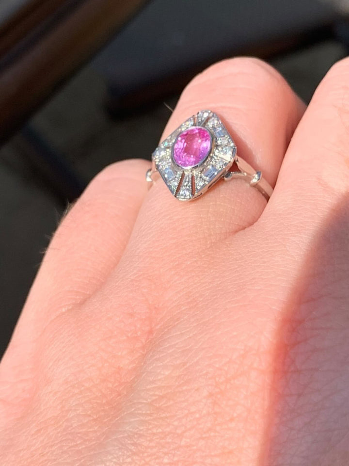 1 Carat Ceylon Pin Sapphire and Diamond Art Deco Engagement Ring in Platinum